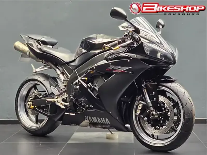 2005 Yamaha YZF 1000 R1