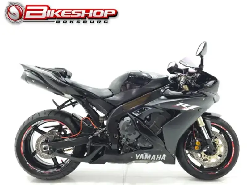 2006 Yamaha YZF-R1