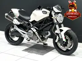 2009 Ducati Monster 696 specs