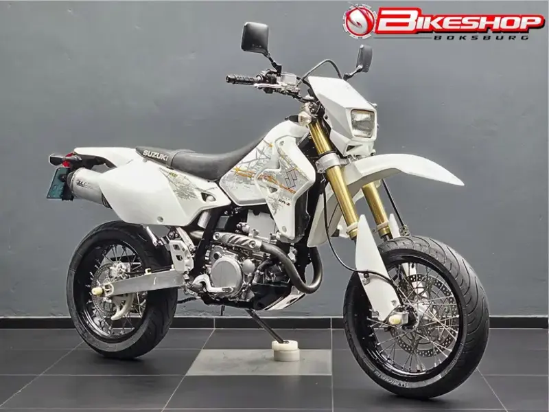 DR-Z 400SM specs