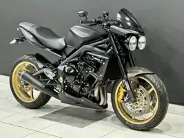 2010 Triumph Street Triple 675 specs