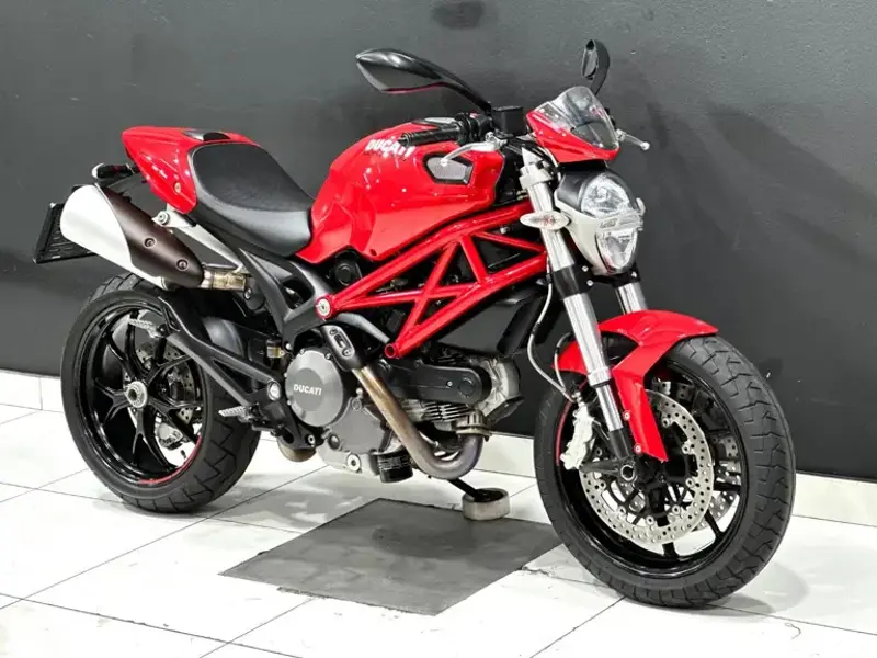 2011 Ducati Monster 796