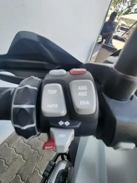 R 1200GS LC specs