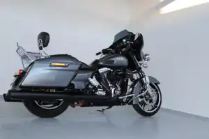 Harley-Davidson Street Glide 2014 specs