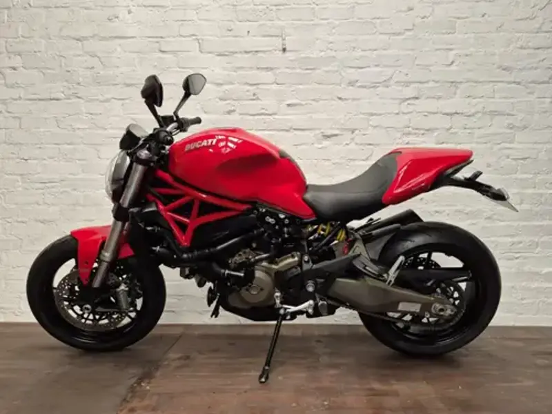 2015 Ducati Monster 821