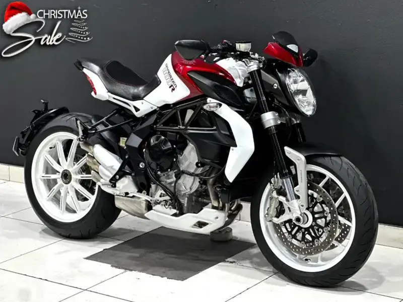 Dragster 800 specs