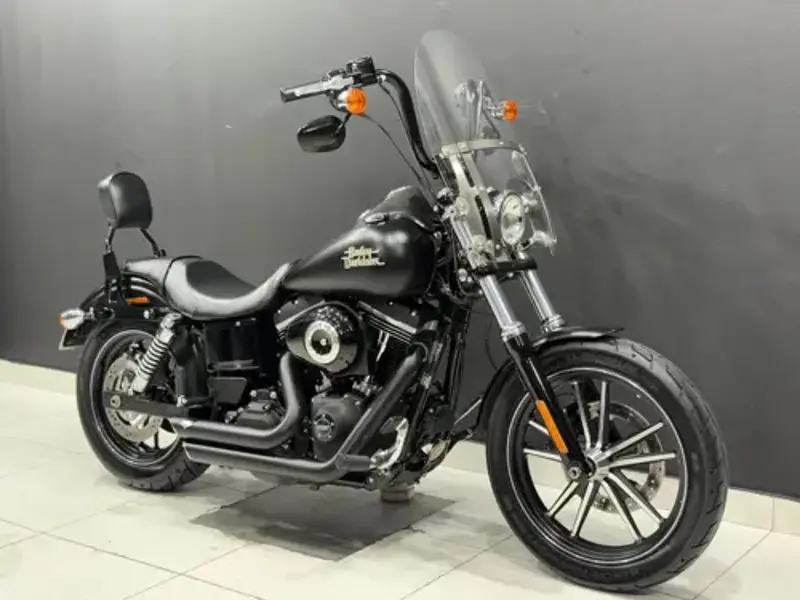 Dyna Street Bob specs