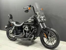 2017 Harley-Davidson Dyna Street Bob specs