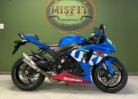 2016 Suzuki GSX-R 1000 specs