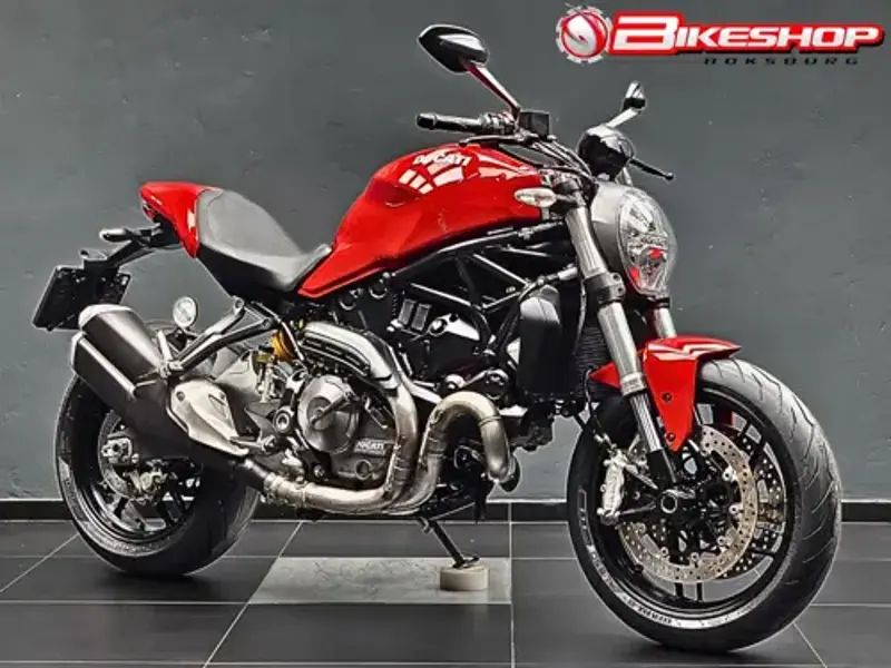 Monster 821 specs