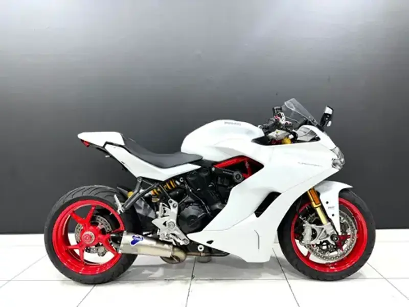 Supersport S specs