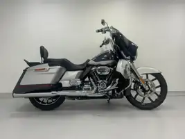2019 Harley-Davidson CVO Street Glide specs
