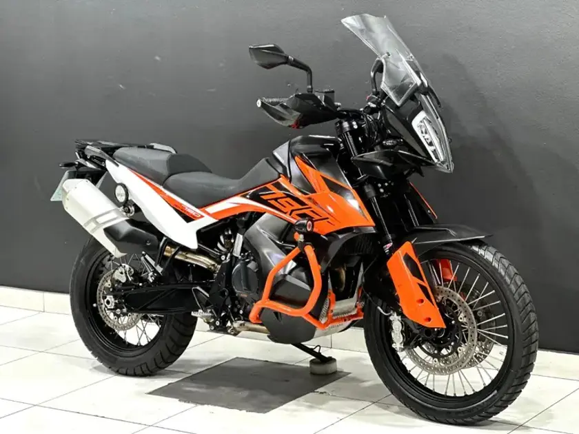 2019 KTM 790 Adventure R
