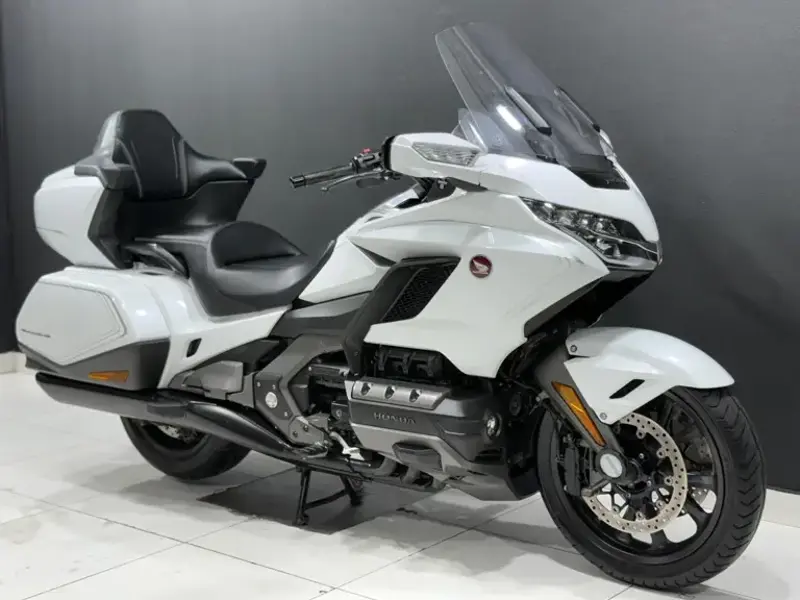 GL 1800 Gold Wing / DCT specs