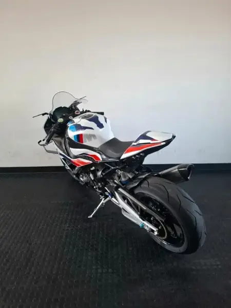 2023 BMW M 1000RR