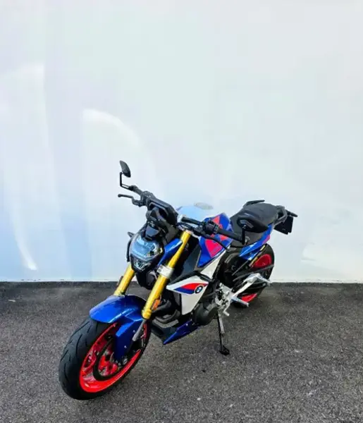 F 900R specs