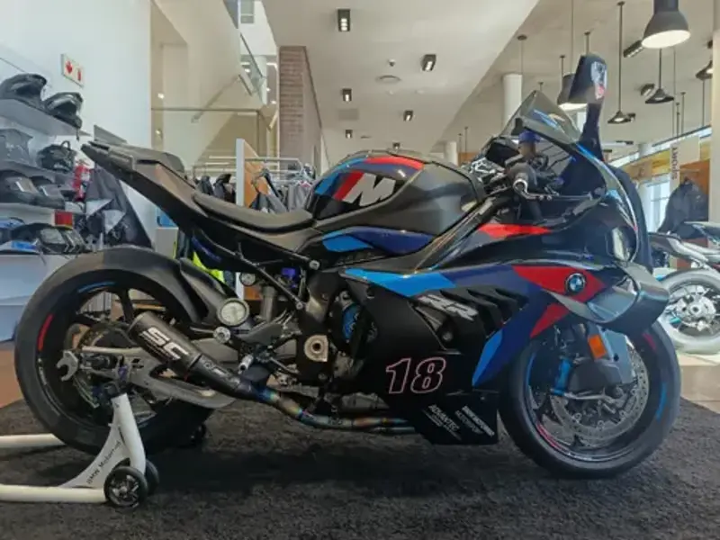 M 1000RR specs