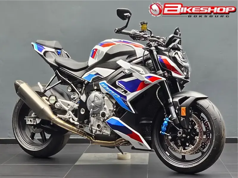 M 1000R specs
