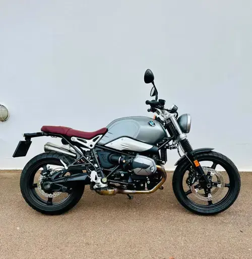 R nine T Scrambler specs