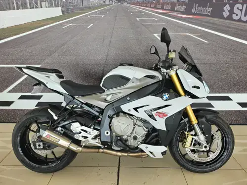 2015 BMW S 1000R specs