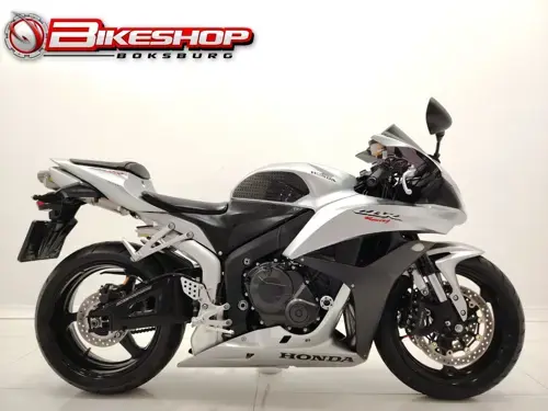 Honda CBR 600RR 2008 specs