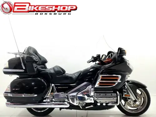 2002 Honda GL1800 Gold Wing specs