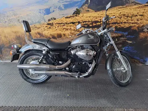 VT750S specs