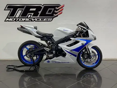 2009 Triumph Daytona 675 specs