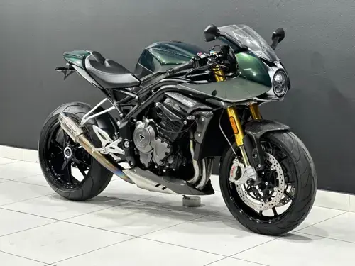 Speed Triple 1200RR specs